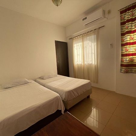Hotel Casa De Huespedes "Darling" Puerto Baquerizo Moreno Zewnętrze zdjęcie
