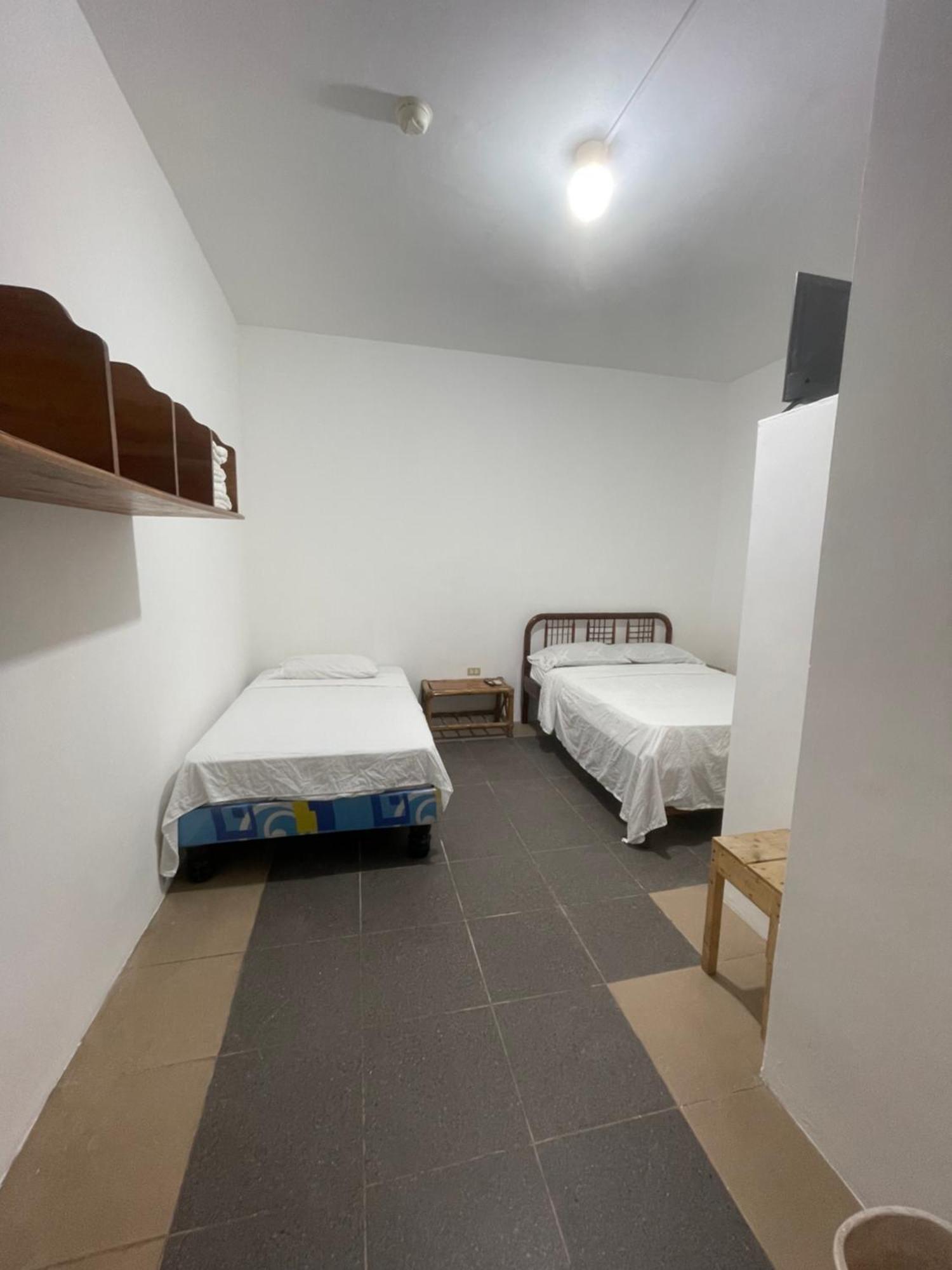 Hotel Casa De Huespedes "Darling" Puerto Baquerizo Moreno Zewnętrze zdjęcie